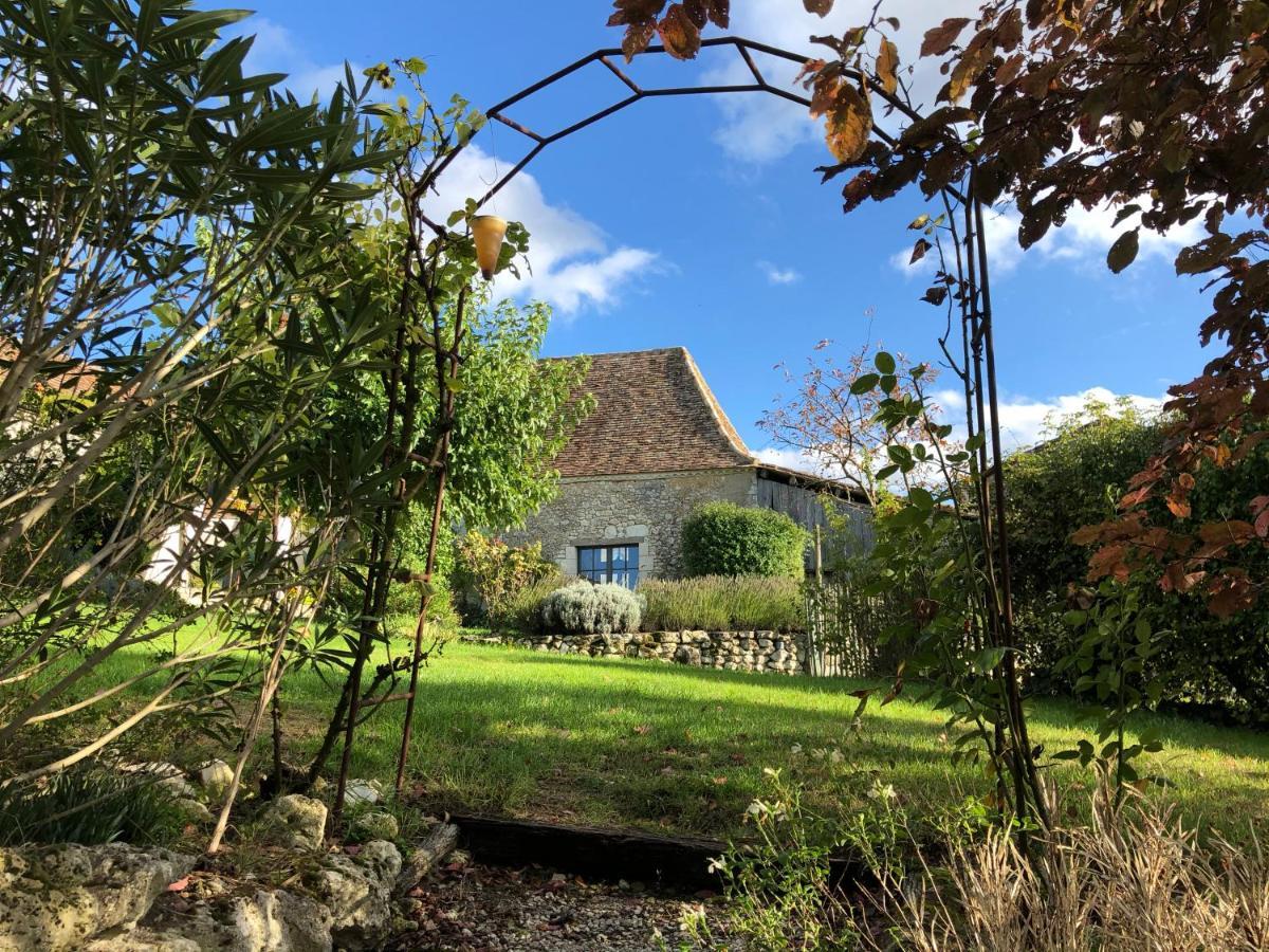 Bed and Breakfast La Ferme Buissonniere Bardou Exterior foto
