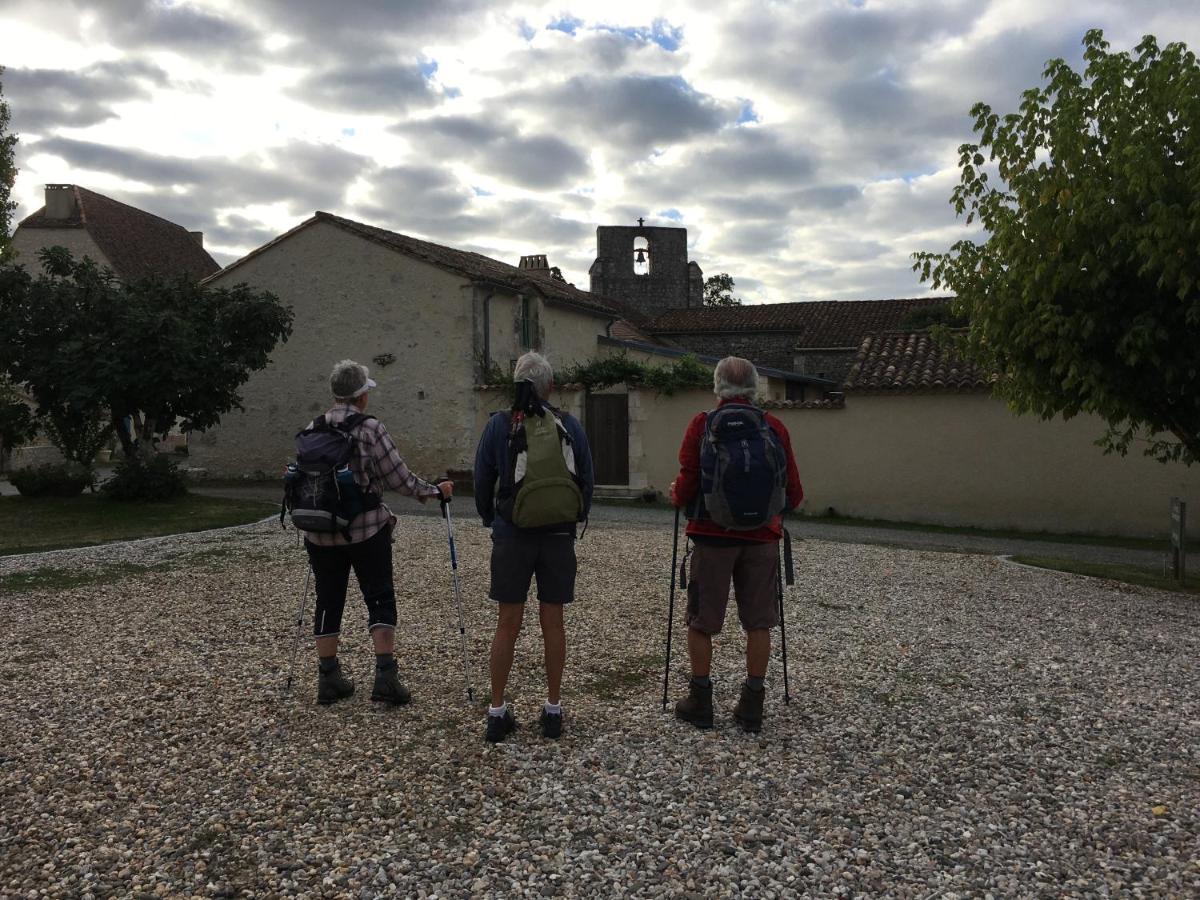 Bed and Breakfast La Ferme Buissonniere Bardou Exterior foto