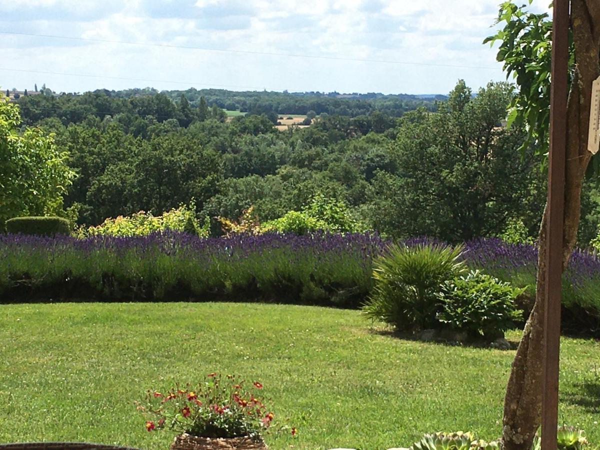 Bed and Breakfast La Ferme Buissonniere Bardou Exterior foto