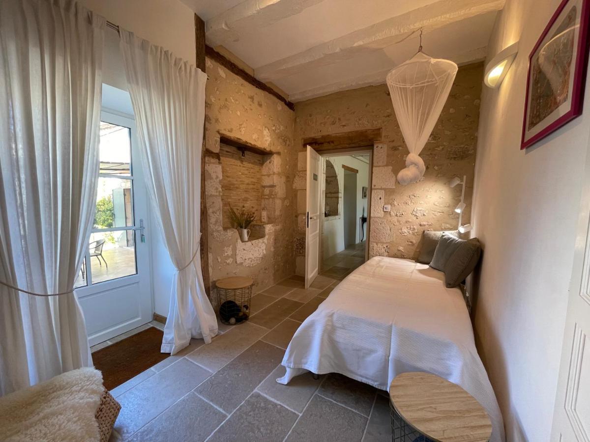 Bed and Breakfast La Ferme Buissonniere Bardou Exterior foto