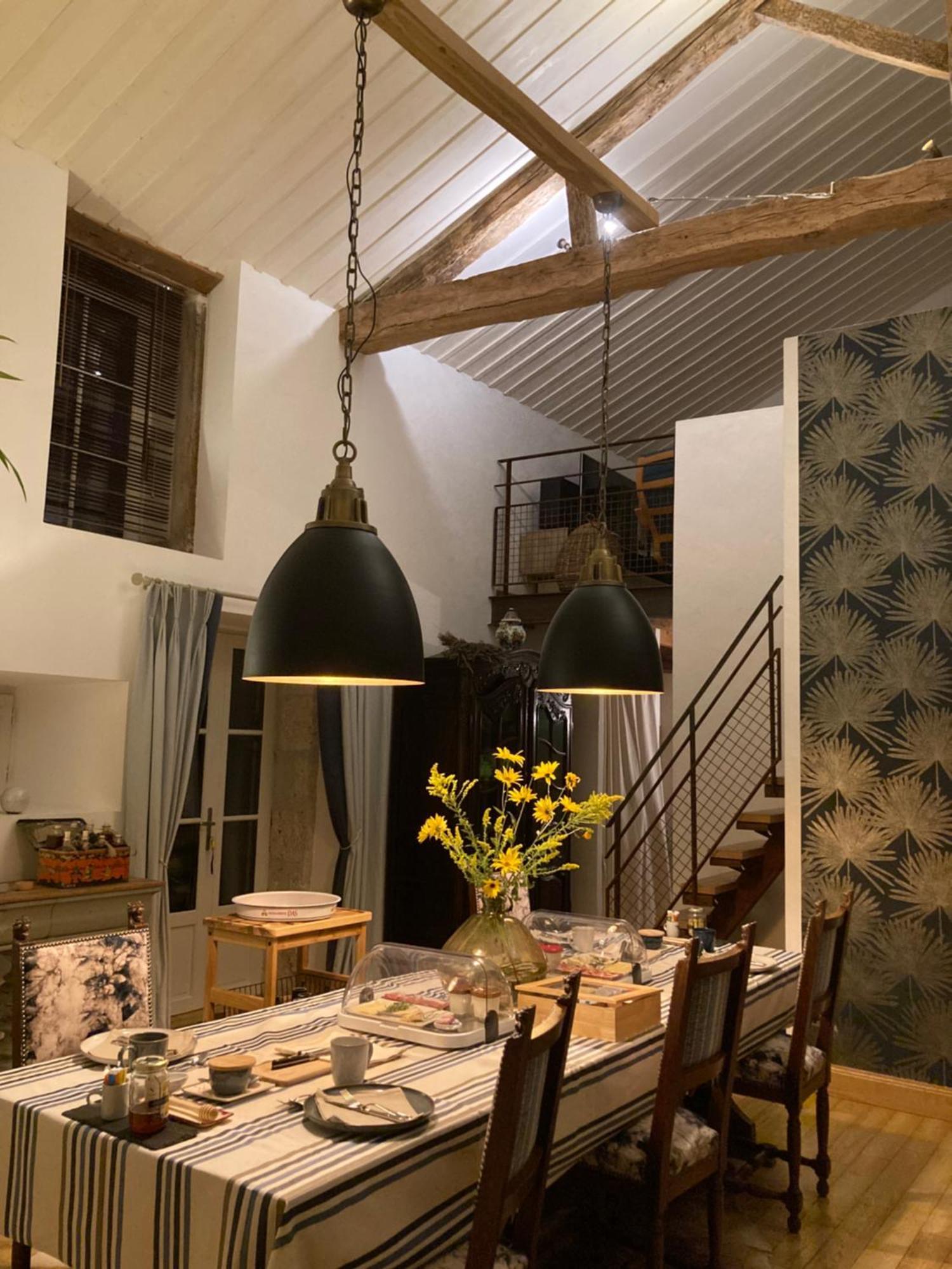 Bed and Breakfast La Ferme Buissonniere Bardou Exterior foto